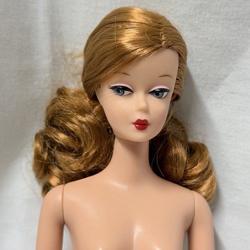 Barbie collezione 2010 - da,