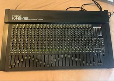 Roland M-240 Line Mixer 8