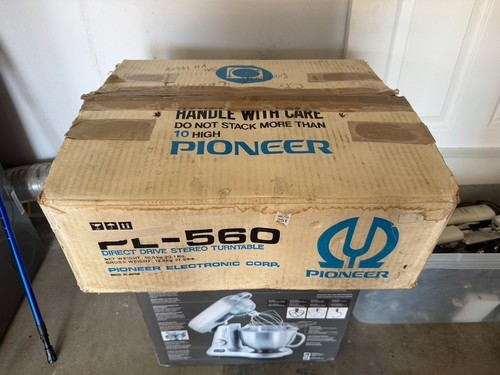 Mint pioneer 560 turntable - mint,