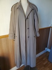 Trench coat style millitaire