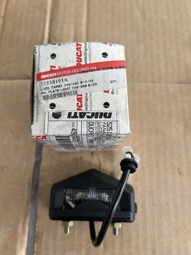 Luce targa ducati 749 - luce,