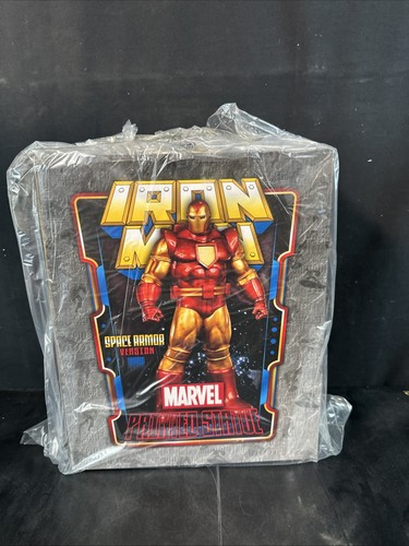Statua bowen iron man - iron,