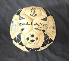 Pallone cuoio CIAO ITALIA  90 copyrigth ITALIA 1986