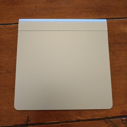 Apple magic trackpad - apple,