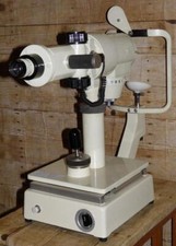 Strumento di misura per ottici