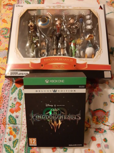 Kingdom hearts ill - hearts, 3