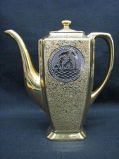 Caffettiera dorata anni 20 con