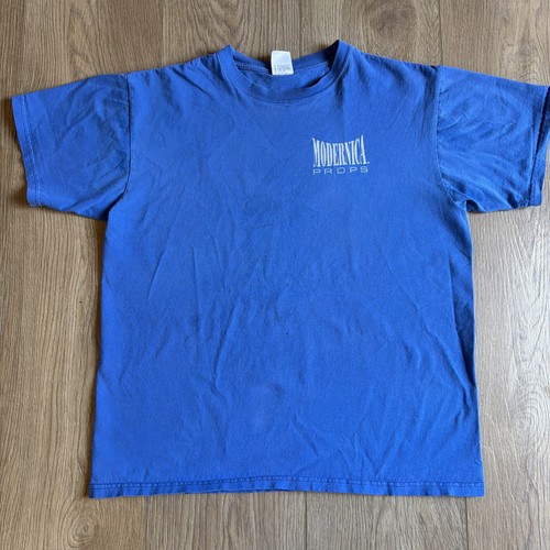 Shirt modernica props - t-shirt,