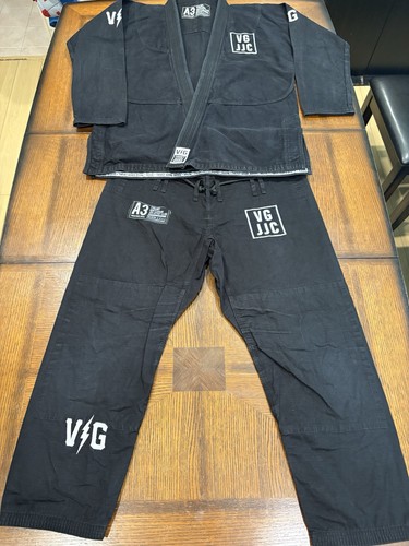 Raro violent gentleman gi - raro, vg