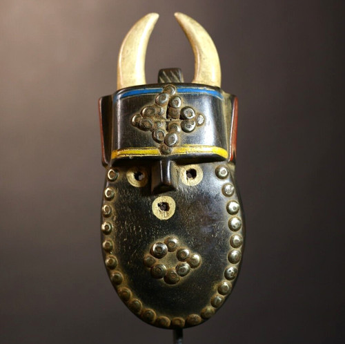 Maschera africana vintage - , in