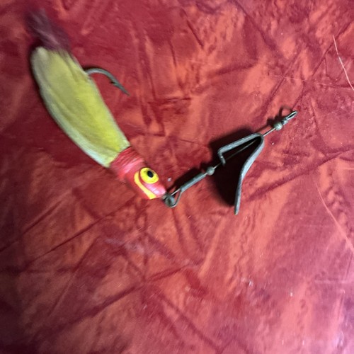 Vintage weezel bait - bait, company