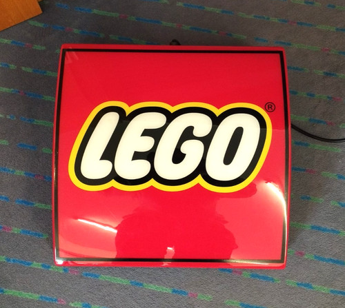 Lego insegna espositiva - lego, media