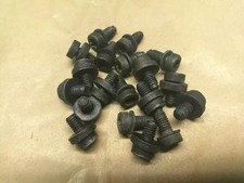 GOLF 5, KIT 19 VITI X IL FISSAGGIO DEL PANNELLO ESTERNO SU PORT. POST SX e/o DX.