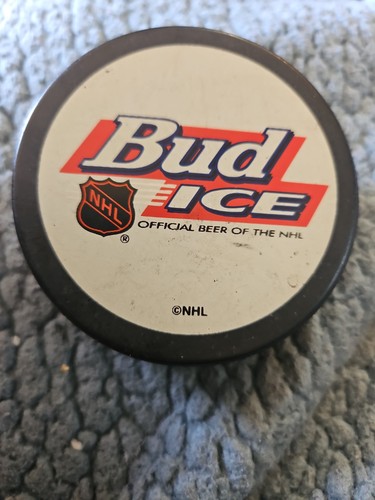 Nhl bud ice - light, puck