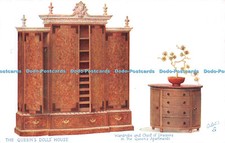 R295987 The Queens Dolls House