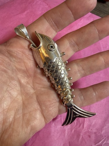Ciondolo pesce articolato