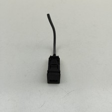 Porta USB TOYOTA YARIS CROSS XP210 86190-12070 1.5 Hybrid 85kW 2024 31547366