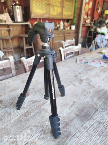 Tripod manfrotto compact - manfrotto,