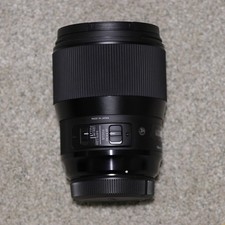 SIGMA 135mm F/1.8 DG HSM Art