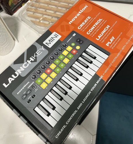 Novation launchkey mini - mk2, 26