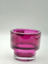 Elegante vaso in vetro rosa