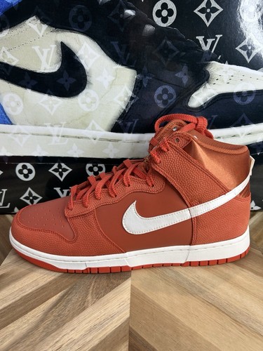 2022 nike dunk high emb - ds,