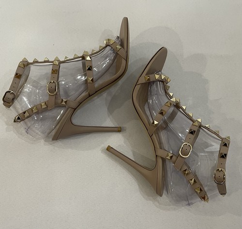 Valentino garavani rockstud - valentino,