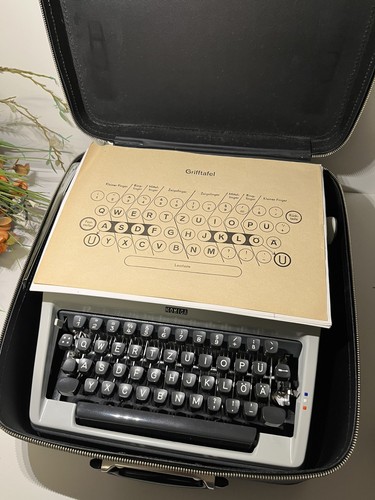 Macchina scrivere olympia - scrivere,