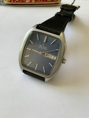 1970 bulova accutron oversize