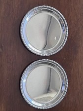 Coppia di piccoli piattini sottocoppe argento 800
