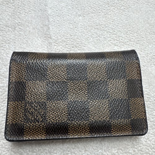 Louis vuitton damier - vuitton, ebene