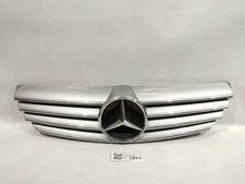 GRIGLIA PARAURTI PER MERCEDES