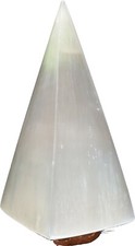 Lampada piramide di selenite