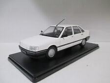 RARE RENAULT 21 R21 GTS Blanc