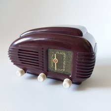 Radio d'epoca in miniatura