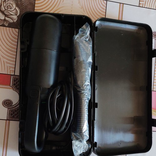 Aspirapolvere portatile auto