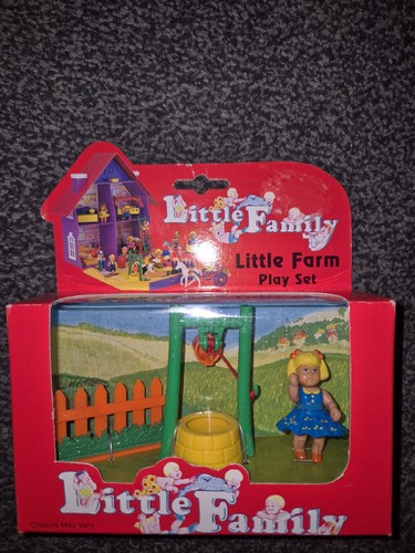 Piccola famiglia - piccola,