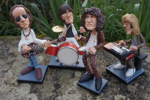 841 0004 figurines groupe - 841.0004,