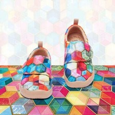 UIN Stained Glass, Scarpe per