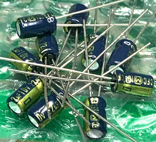 10x panasonic 22uf - 22uf, 10v