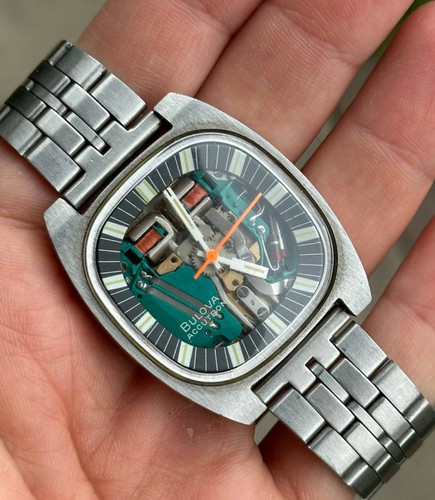 Bulova accutron square - accutron,