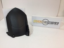 PARAFANGO POSTERIORE YAMAHA R1