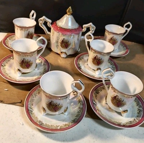 Coppia tazze piattini - e,