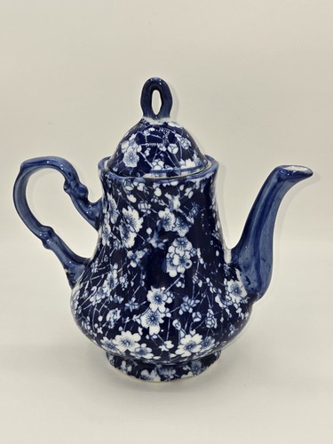 Antica teiera ceramica