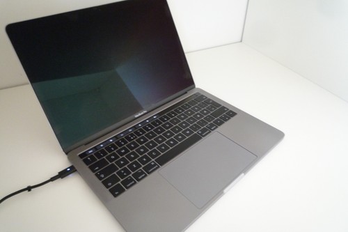 Apple macbook pro 2016 - apple,