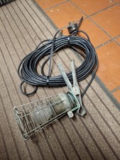 Vecchia lampada vintage in