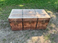 BAULE IN LEGNO CON RINFORZI IN