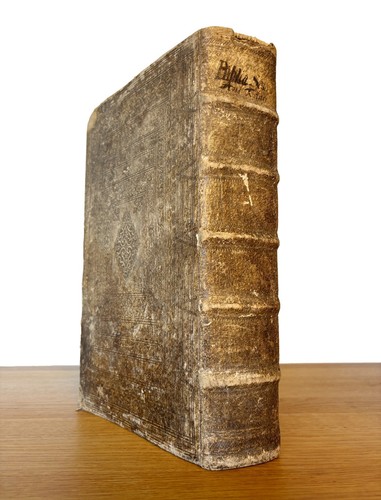 1735 biblia sacra old - biblia,