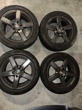 Cerchi in lega con gomme termiche