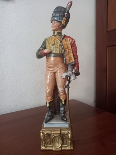 Statua pura porcellana - statua,